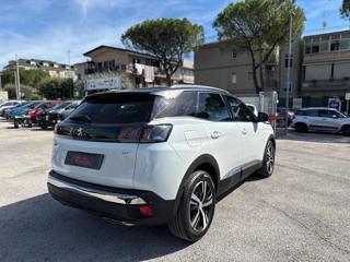 PEUGEOT 3008 usata, con Autoradio