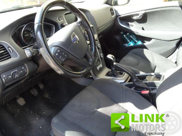 VOLVO V40 Cross Country usata, con Cerchi in lega