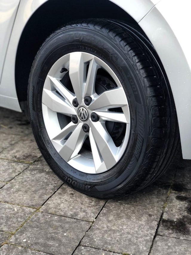 VOLKSWAGEN Polo usata, con Controllo automatico clima