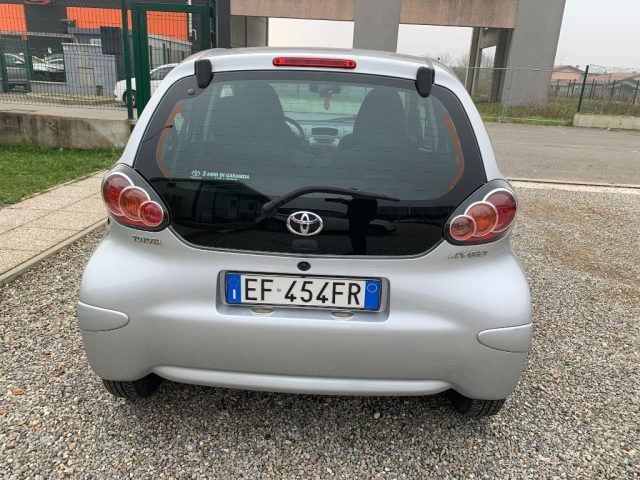 TOYOTA Aygo usata, con Autoradio