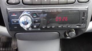 TOYOTA Yaris usata 86