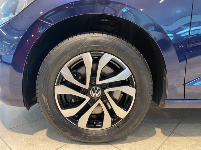 VOLKSWAGEN Touran usata, con Park Distance Control