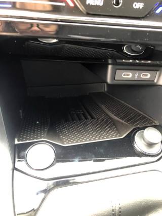 VOLKSWAGEN T-Roc usata, con Autoradio digitale