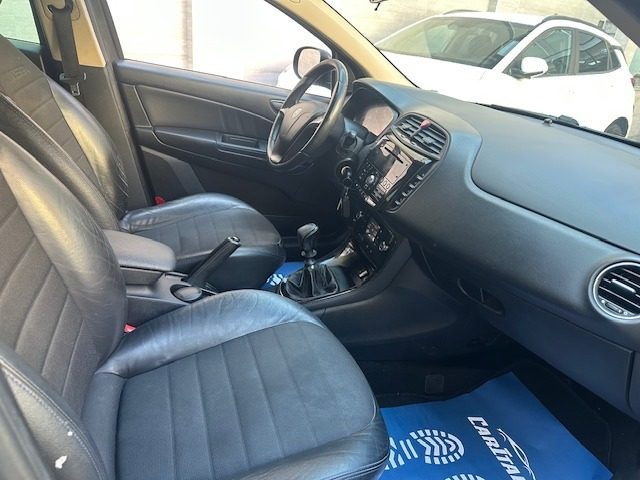 LANCIA Delta usata, con Lettore CD