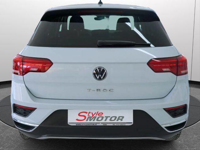 VOLKSWAGEN T-Roc usata, con USB