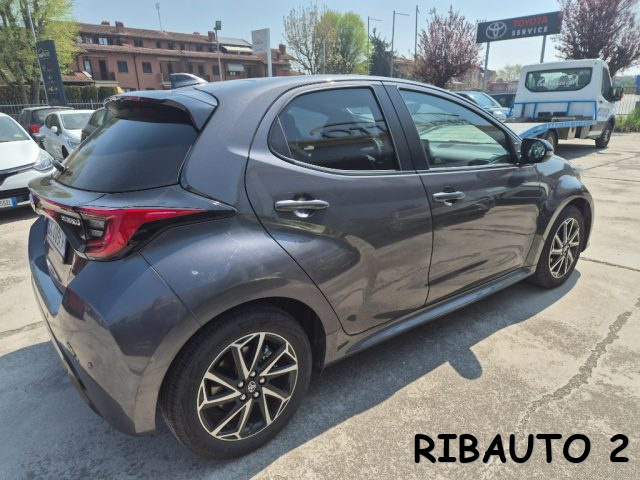 TOYOTA Yaris usata, con Autoradio digitale