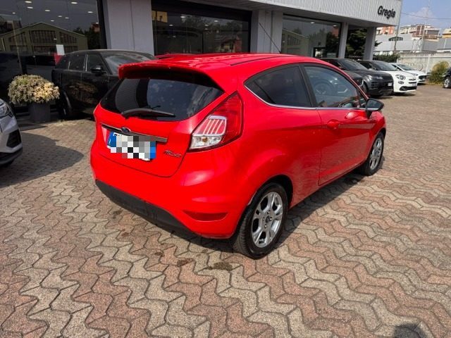 FORD Fiesta usata, con Chiusura centralizzata