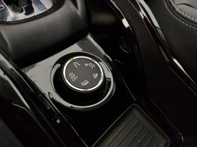 PEUGEOT 2008 usata, con Interni in pelle