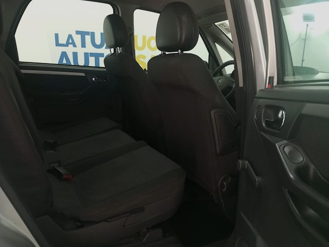 OPEL Meriva usata, con Kit fumatori