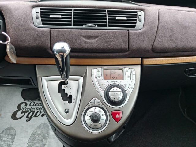 LANCIA Phedra usata, con Sensori di parcheggio anteriori