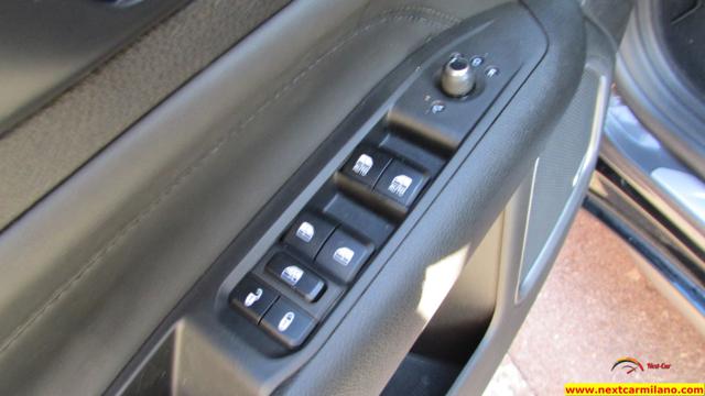 JEEP Compass usata, con Schermo multifunzione interamente digitale