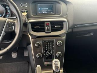 VOLVO V40 usata 23