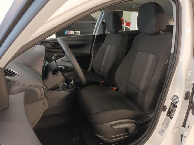 HYUNDAI i20 usata, con Volante in pelle