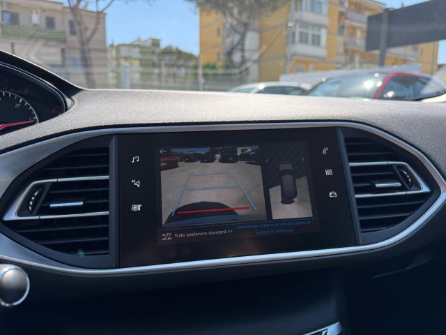PEUGEOT 308 usata, con Interni in pelle