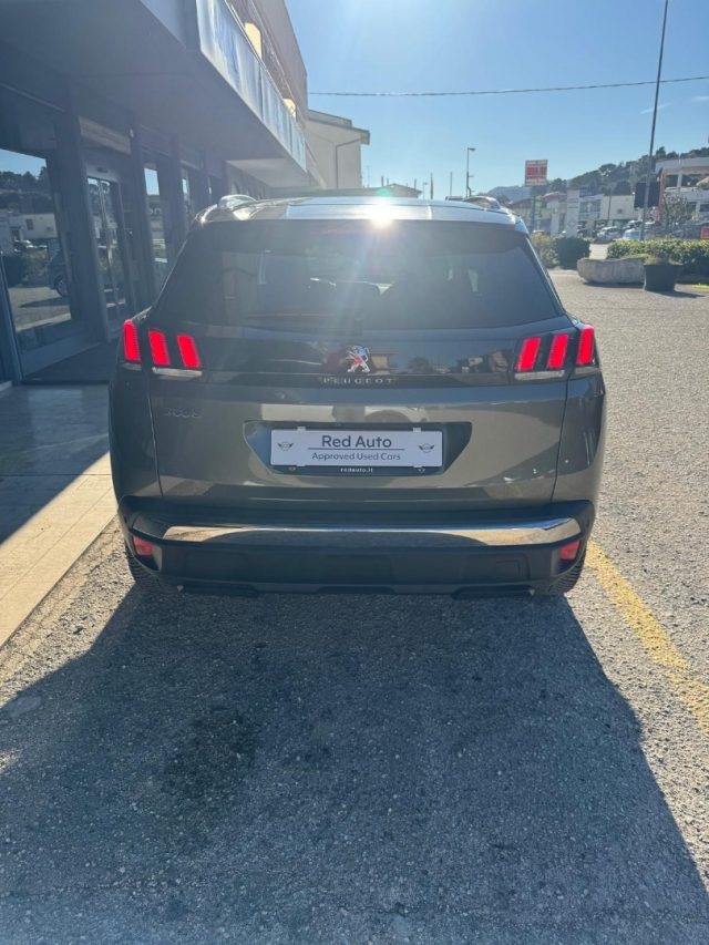 PEUGEOT 3008 usata, con Sedile posteriore sdoppiato
