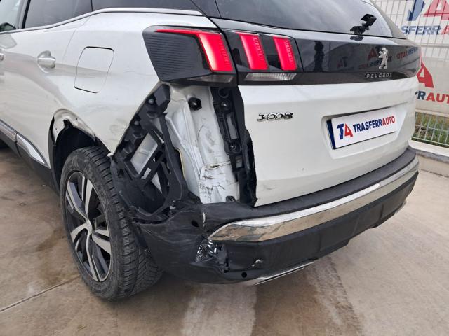 PEUGEOT 3008 usata, con Airbag