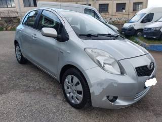 TOYOTA Yaris usata 1