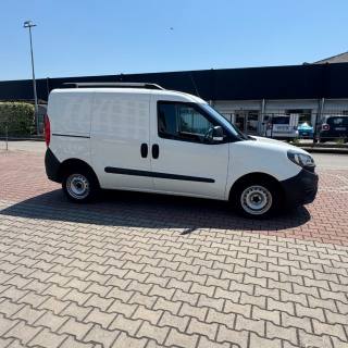 FIAT Doblo usata, con Autoradio