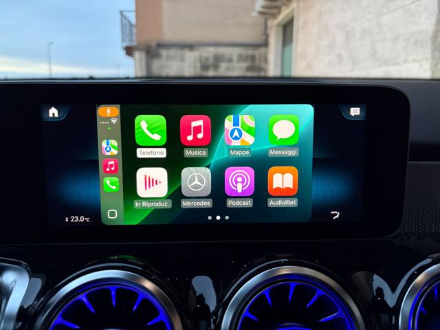 MERCEDES-BENZ GLB 200 usata, con Volante multifunzione