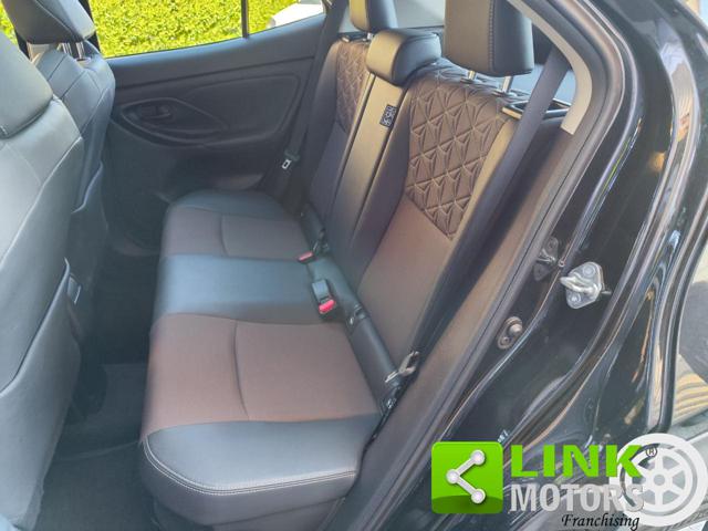 TOYOTA Yaris Cross usata, con Autoradio