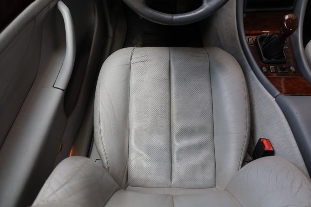 MERCEDES-BENZ CLK 200 usata, con Bracciolo