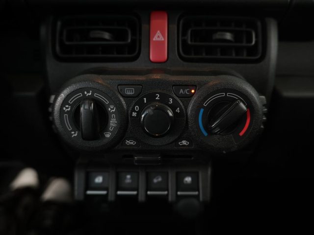 SUZUKI Jimny usata 24