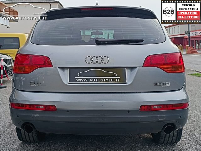 AUDI Q7 usata, con Sedile posteriore sdoppiato