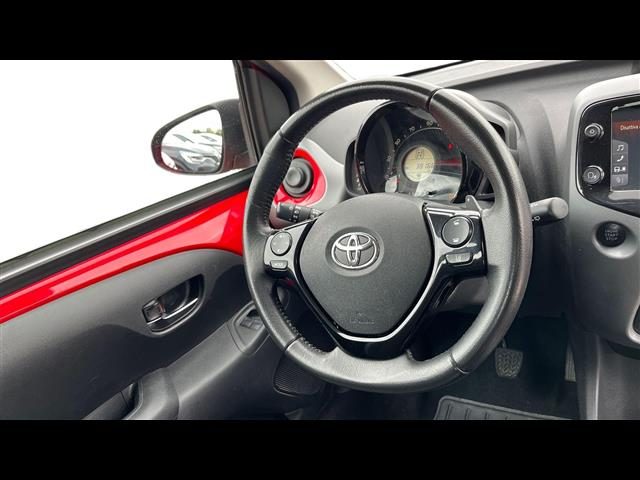 TOYOTA Aygo usata, con Autoradio