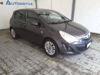 OPEL Corsa usata, con Airbag