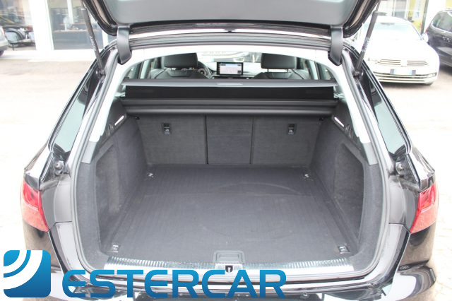 AUDI A4 usata, con Fari LED