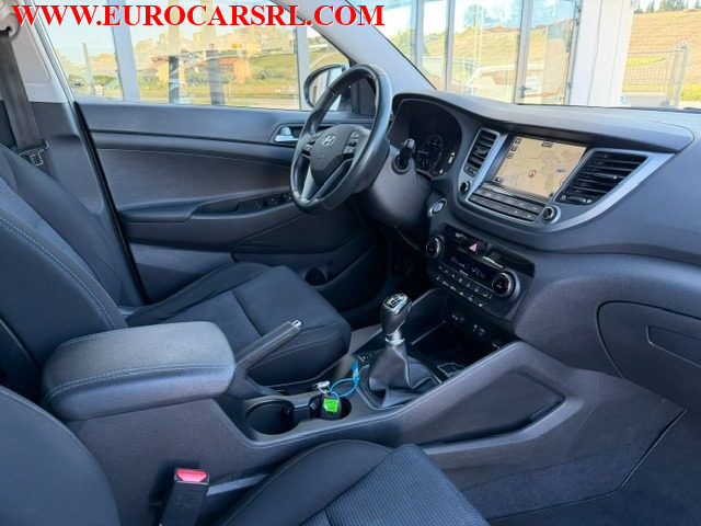 HYUNDAI Tucson usata 32
