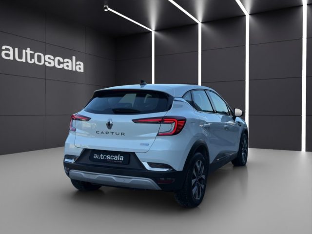 RENAULT Captur usata, con Autoradio