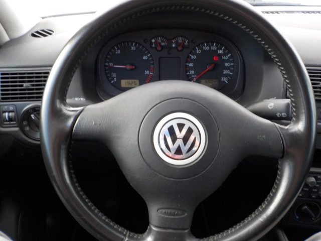 VOLKSWAGEN Golf usata 32