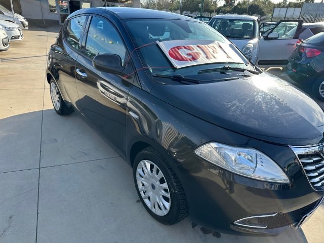 LANCIA Ypsilon usata, con ABS
