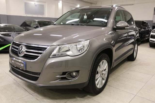 VOLKSWAGEN Tiguan usata, con Airbag laterali