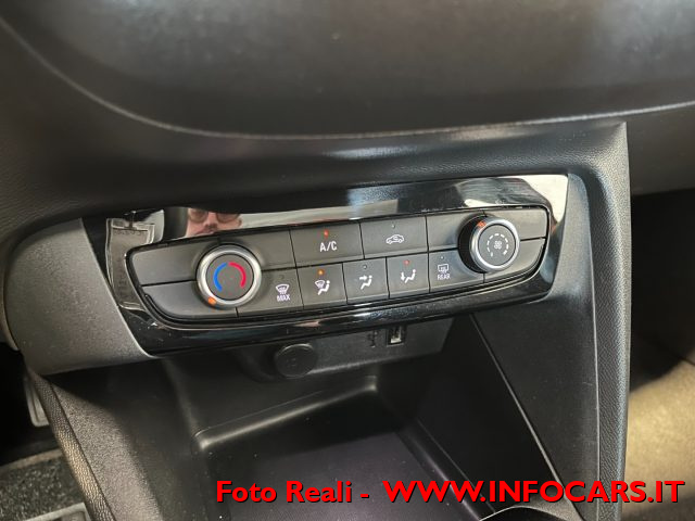 OPEL Corsa usata, con Autoradio digitale