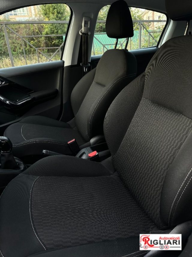PEUGEOT 208 usata 9