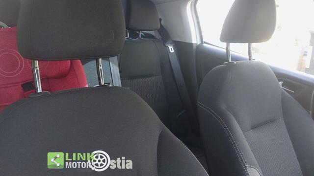 PEUGEOT 208 usata, con Sedile posteriore sdoppiato