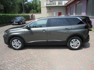 PEUGEOT 5008 usata, con Airbag laterali