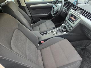 VOLKSWAGEN Passat Variant usata, con Airbag Passeggero