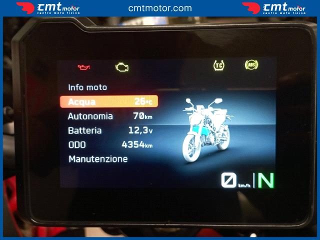 KTM 390 Duke usata 4