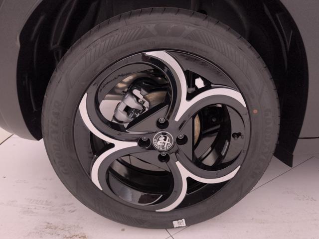 ALFA ROMEO Junior usata, con Leve al volante