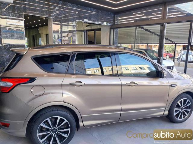 FORD Kuga usata, con Chiusura centralizzata