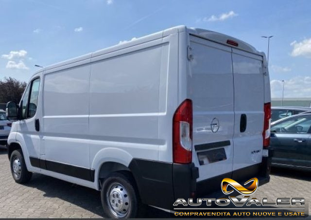 OPEL Movano usata, con Airbag