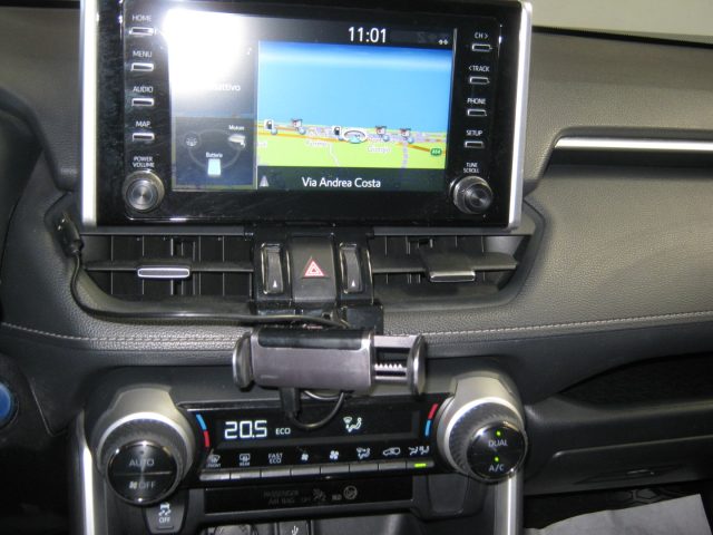 TOYOTA RAV 4 MY23 usata, con Volante multifunzione