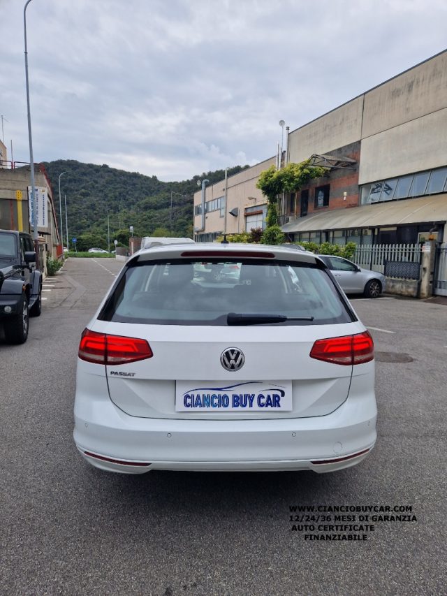 VOLKSWAGEN Passat Variant usata, con Cerchi in lega