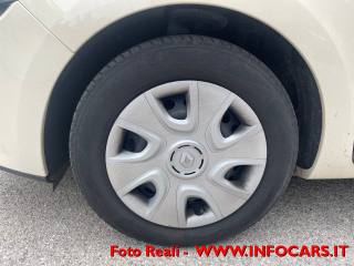 RENAULT Clio usata, con Monitoraggio pressione pneumatici