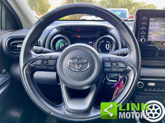TOYOTA Yaris usata, con Bracciolo