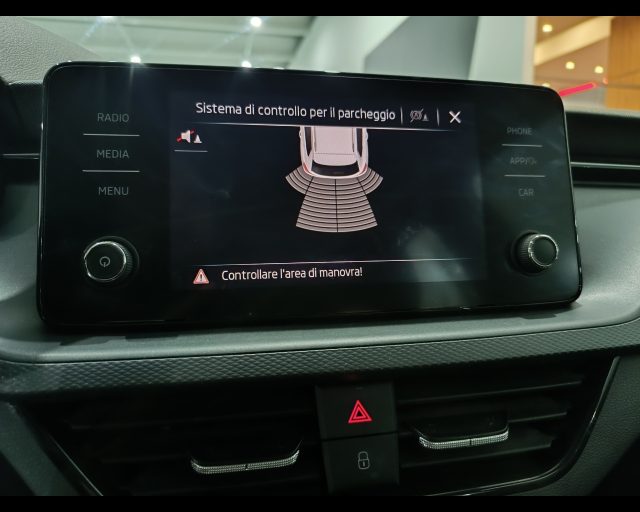 SKODA Kamiq usata, con Autoradio digitale