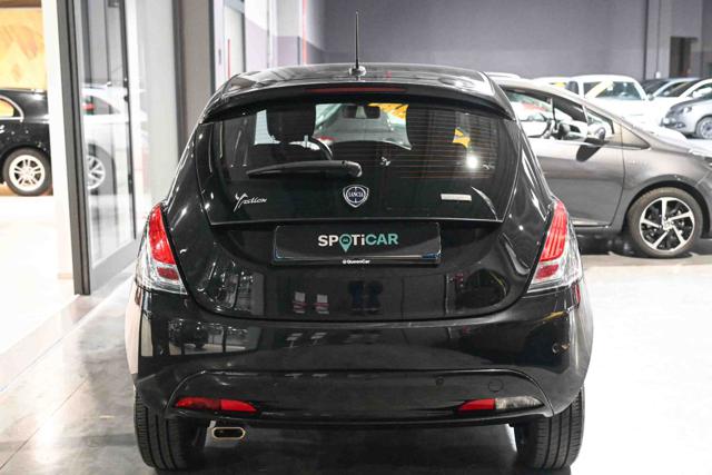 LANCIA Ypsilon usata, con Autoradio